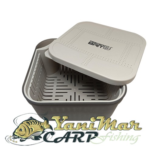 Кутия със сито Feeder Bait Box with Pellet Strainer 1.9L