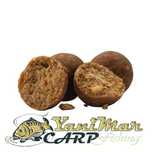 Протеинови топчета Carp 22 Premium Boilies Chilli Special 1 кг.
