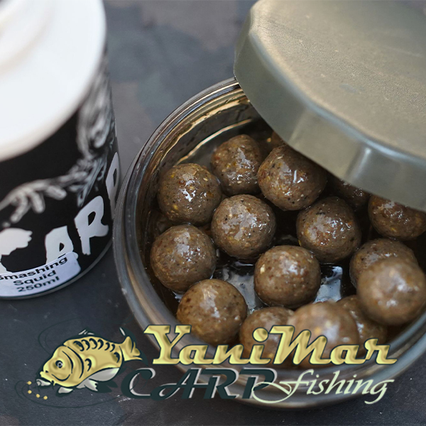 Течна добавка Black Label Baits Smashing Squid Octopus 500 ml